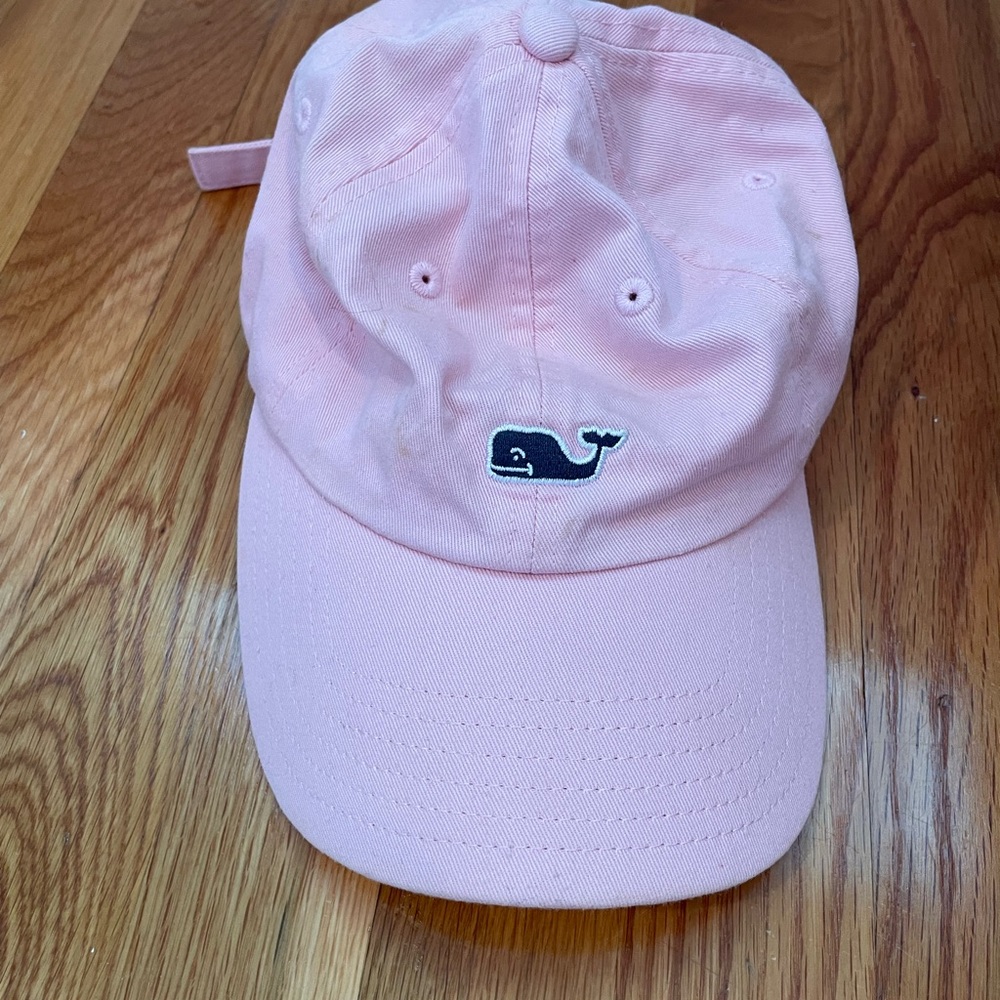 Vineyard vines baseball cap. Great condition.